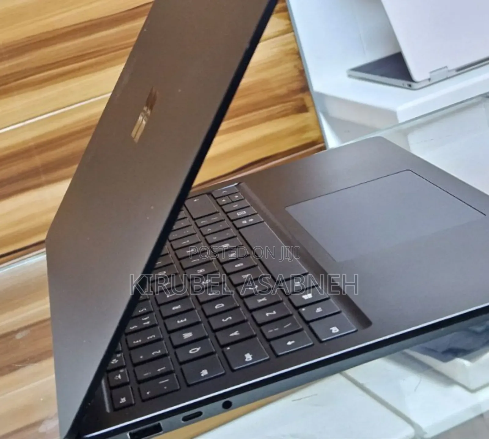 New Laptop Microsoft Surface 16GB Intel Core I7 SSD 256GB