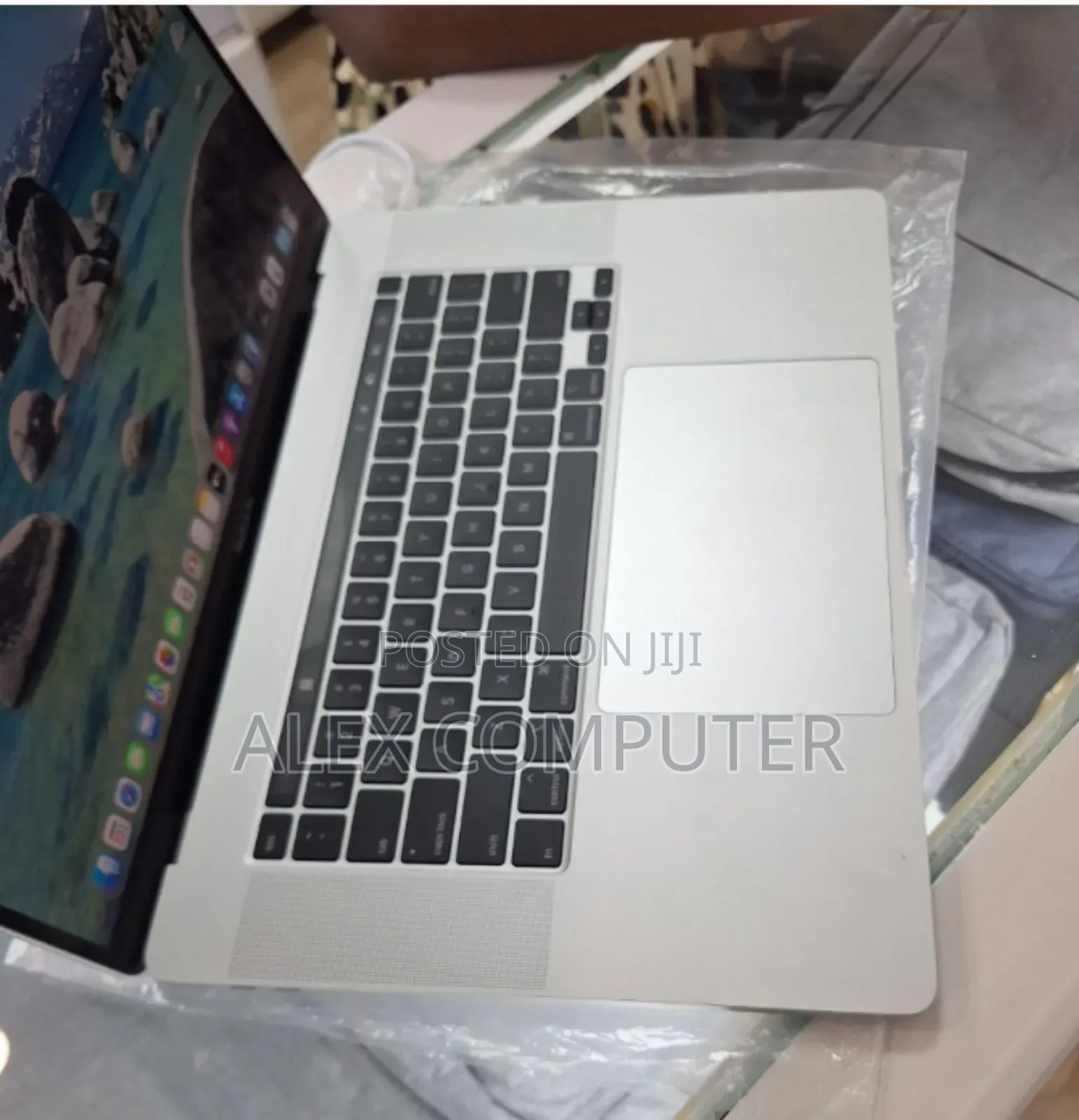 New Laptop Apple MacBook Pro 2019 64GB Intel Core I9 SSD 1T