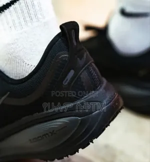 Nike Vomero 18 Gore-Tex GTX 'Triple Black' Men's Shoes