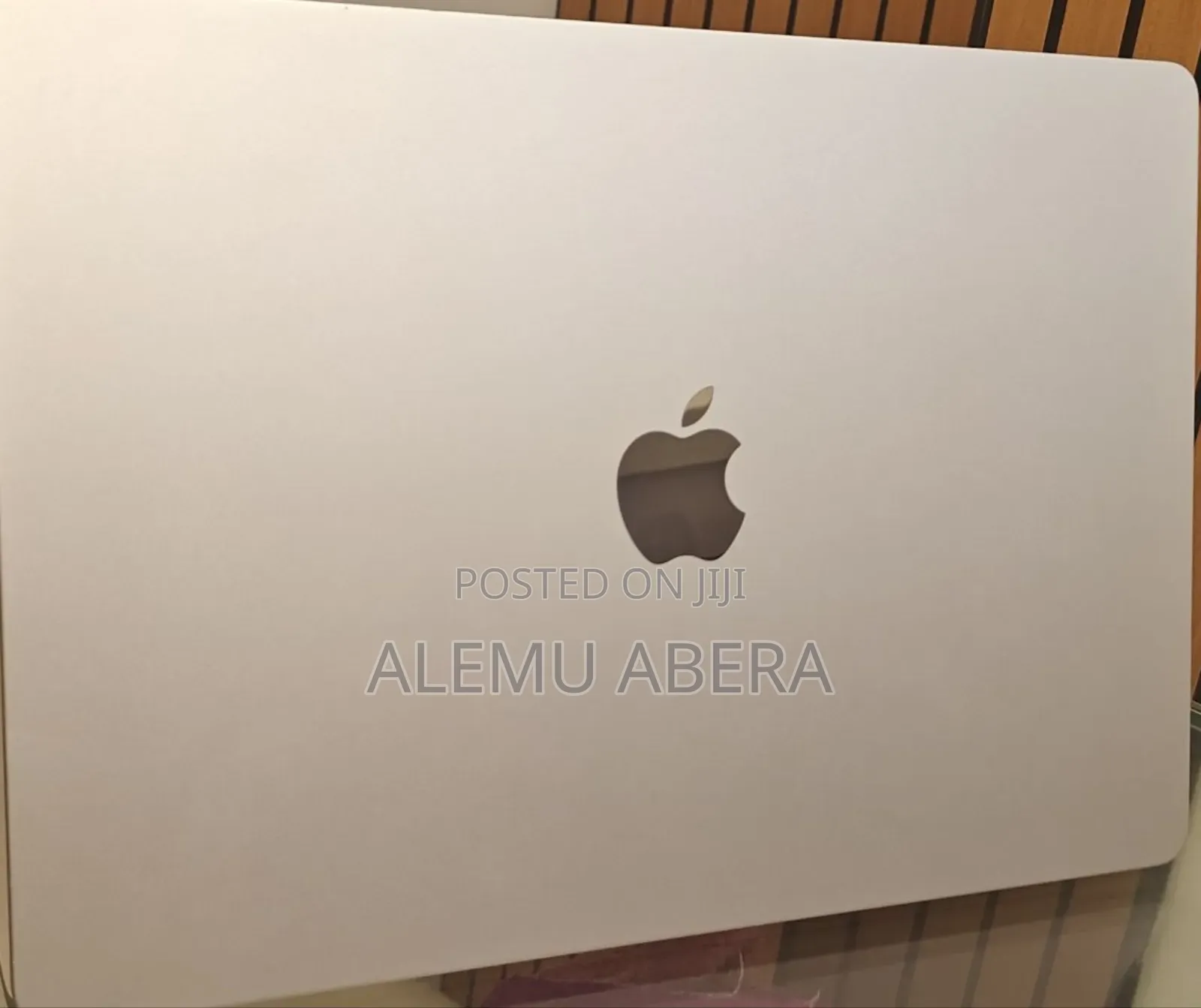 New Laptop Apple MacBook Air 2024 M3 15-Inch 8GB Apple M3 SSD 256GB