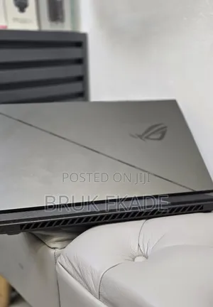 New Laptop Asus ROG Strix G15 32GB Intel Core I9 SSD 2T