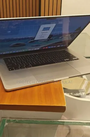 New Laptop Apple MacBook Air 2024 M3 15-Inch 8GB Apple M3 SSD 256GB