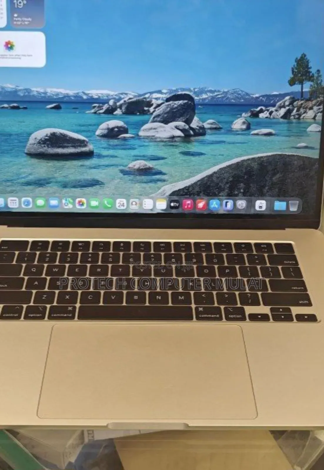 New Laptop Apple MacBook Air 2024 M3 15-Inch 8GB Apple M3 SSD 256GB