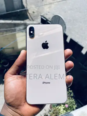 New Apple iPhone XS Max 64 GB Gold