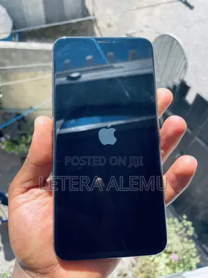 New Apple iPhone XS Max 64 GB Gold