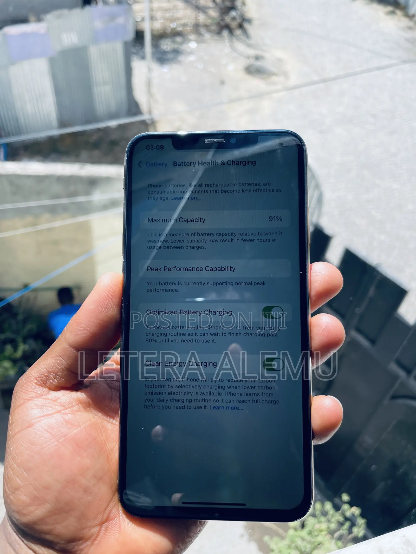 New Apple iPhone XS Max 64 GB Gold