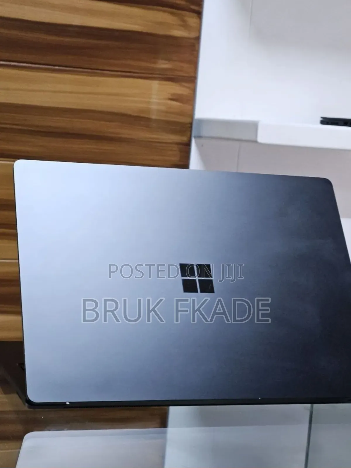 New Laptop Microsoft Surface 16GB Intel Core I7 SSD 256GB