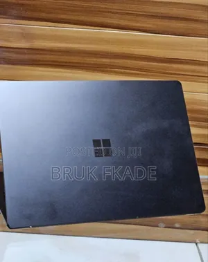 New Laptop Microsoft Surface 16GB Intel Core I7 SSD 256GB