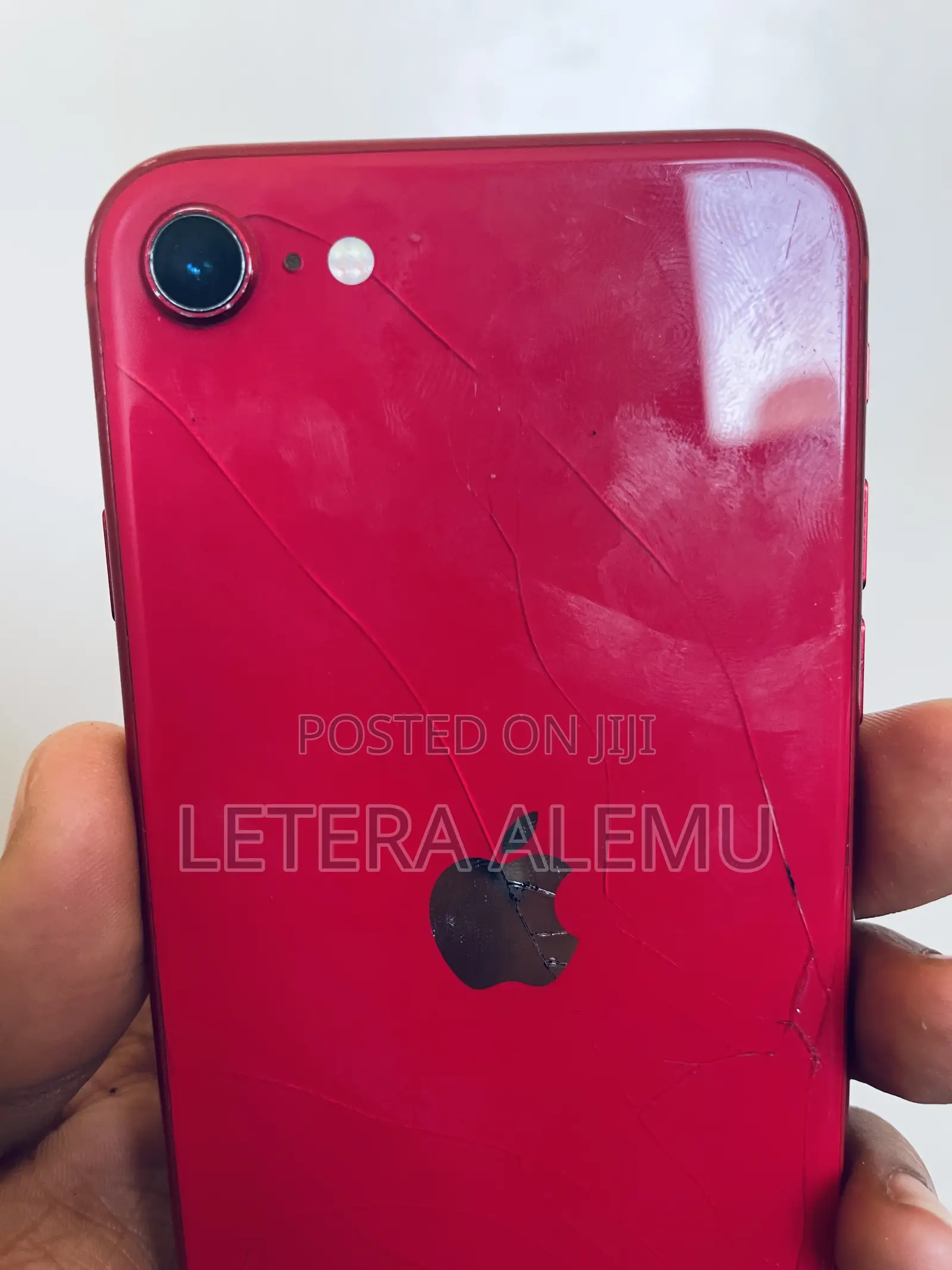 Apple iPhone SE (2022) 64 GB Red