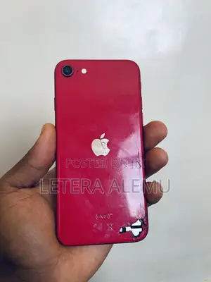 Apple iPhone SE (2022) 64 GB Red