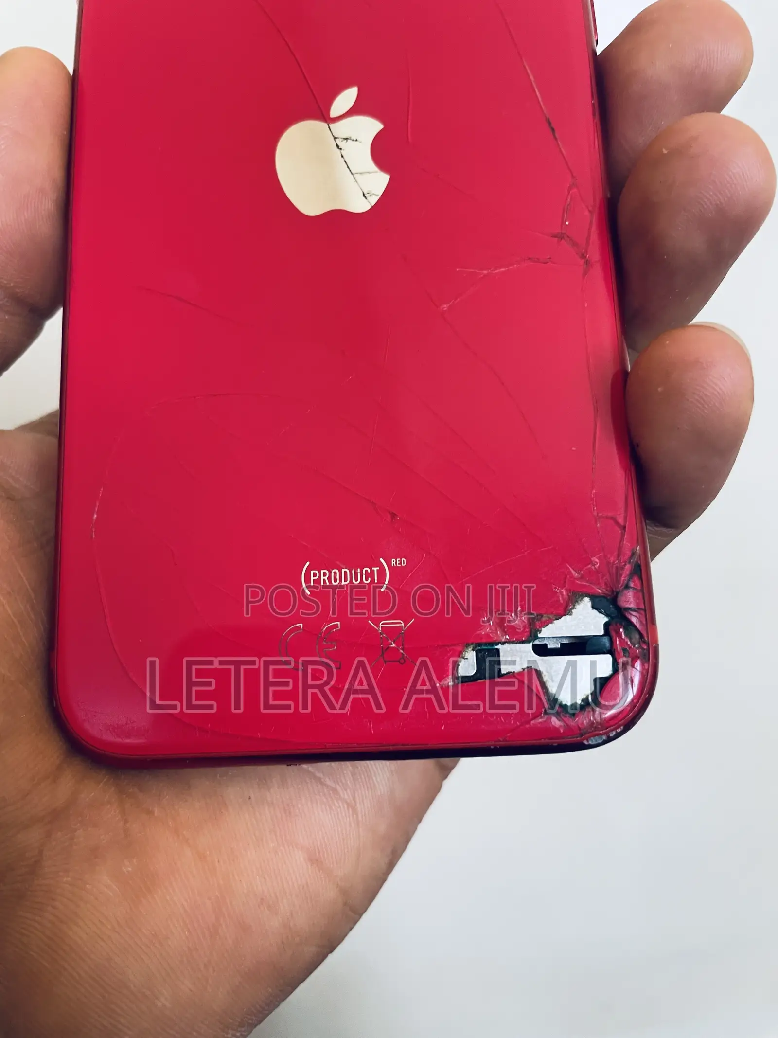 Apple iPhone SE (2022) 64 GB Red