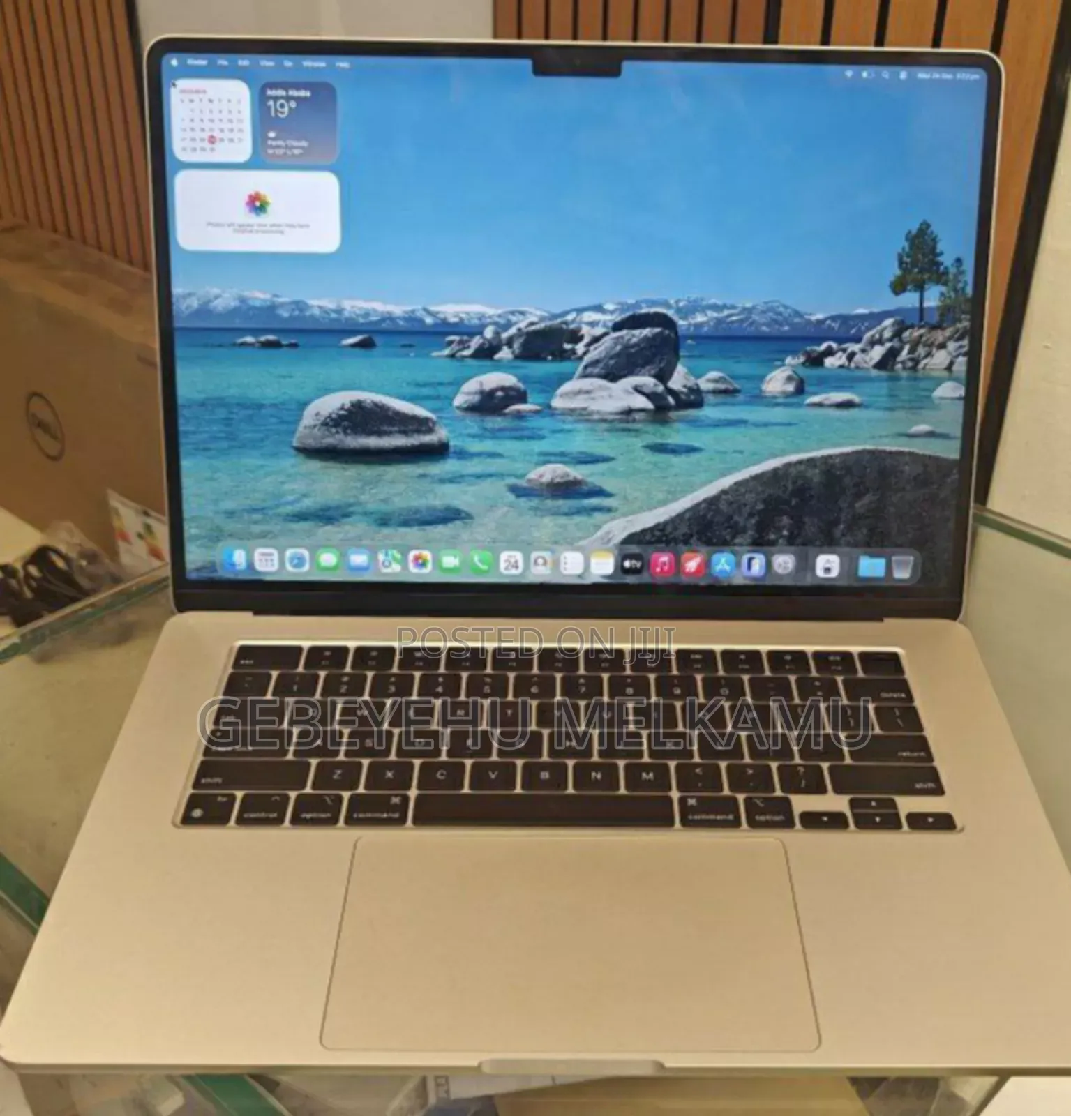 New Laptop Apple MacBook Air 2024 M3 15-Inch 8GB Apple M3 SSD 256GB