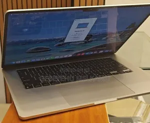 New Laptop Apple MacBook Air 2024 M3 15-Inch 8GB Apple M3 SSD 256GB