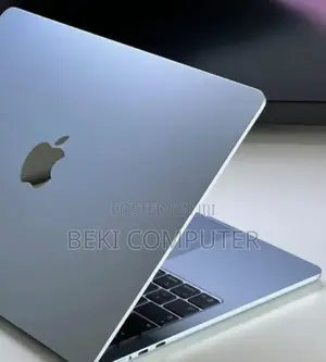 New Laptop Apple MacBook Air 2025 M4 13-Inch 16GB Apple M4 SSD 256GB