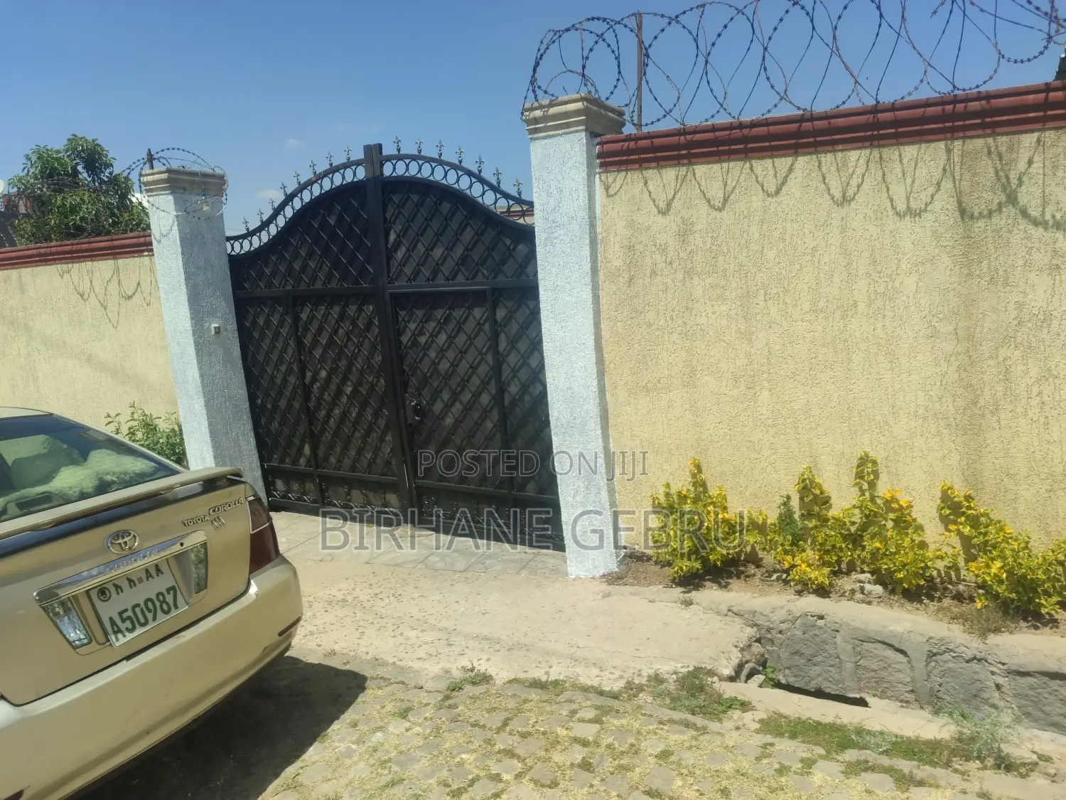 5bdrm Villa in Villa House, Yeka for sale