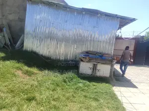 5bdrm Villa in Villa House, Yeka for sale