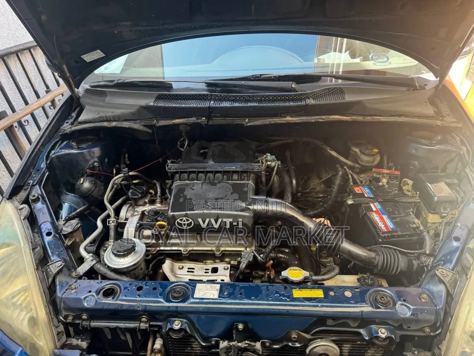 Toyota Vitz 2004 Blue