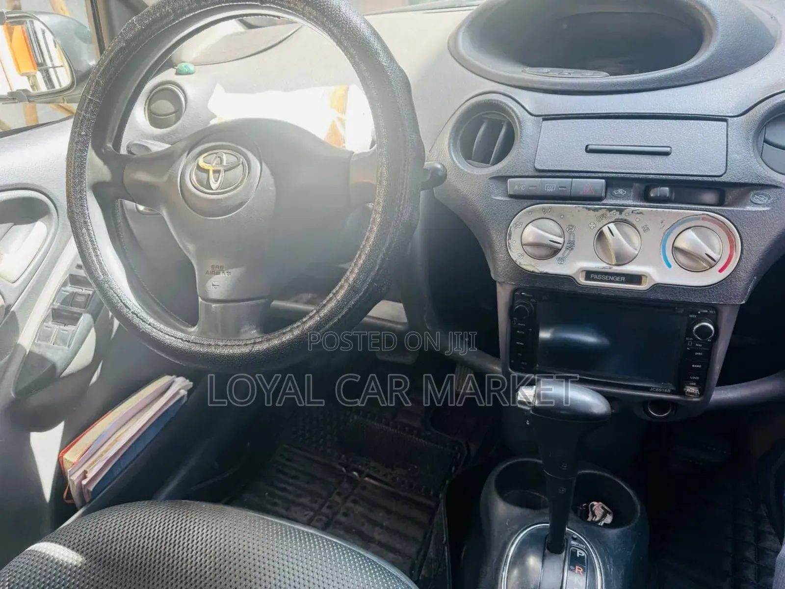 Toyota Vitz 2004 Blue