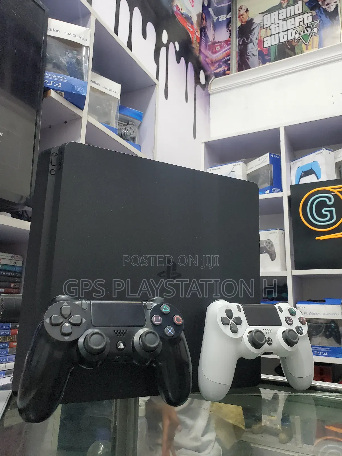 Playstation 4 Slim Jealbreak ጌም በፍላጎት ይጫናል እንዳያሳስባችሁ