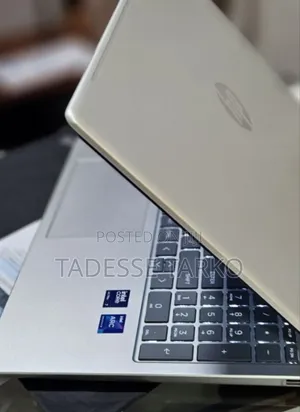 New Laptop HP 16GB Intel Core Ultra 7 SSD 512GB