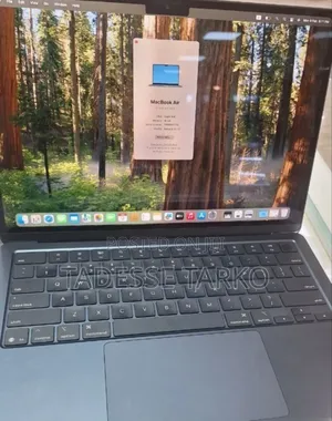 New Laptop Apple MacBook Air 2025 M4 13-Inch 16GB Apple M4 SSD 256GB