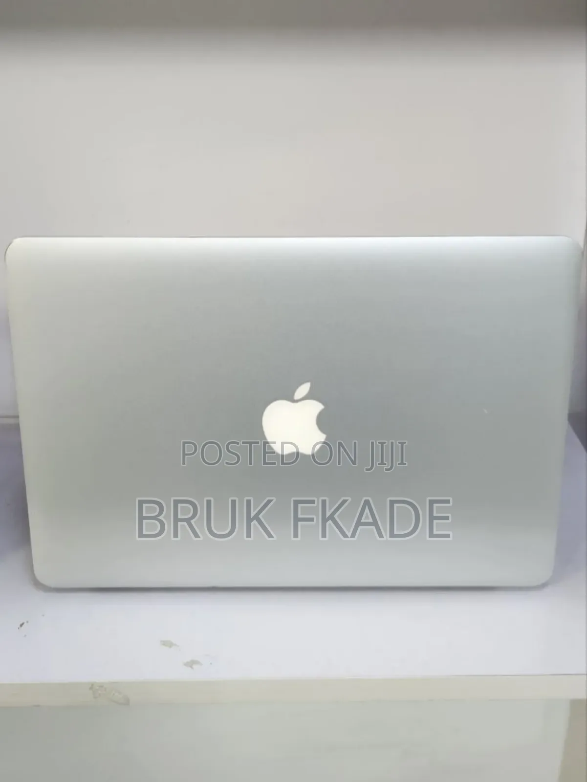 New Laptop Apple MacBook Air 2017 8GB Intel Core I5 SSD 256GB