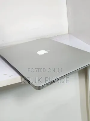 New Laptop Apple MacBook Air 2017 8GB Intel Core I5 SSD 256GB