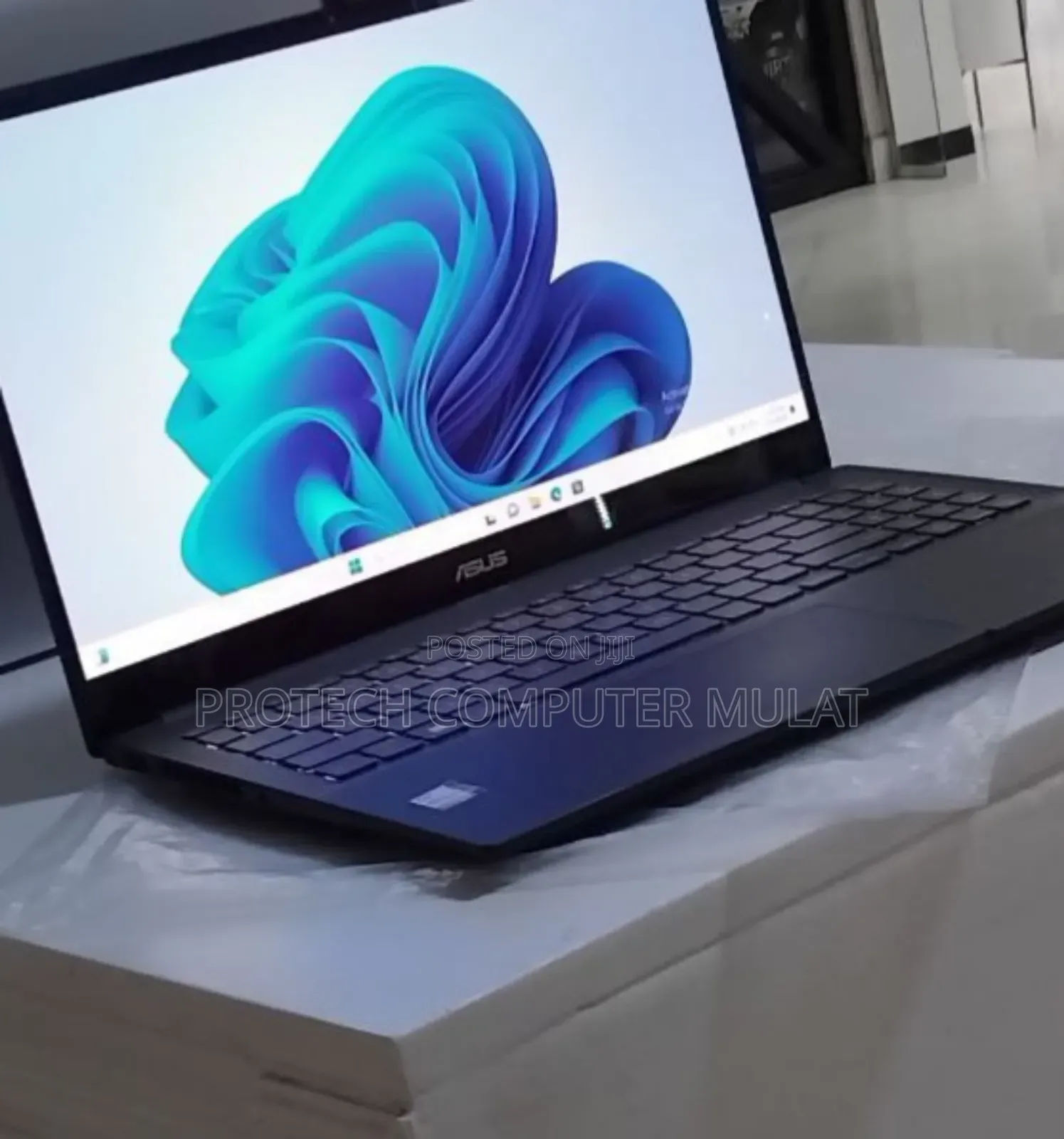 New Laptop Asus VivoBook 15 X505BA 16GB Intel Core I9 SSD 512GB