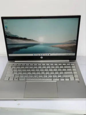 New Laptop HP Pavilion 14 8GB Intel Core I3 SSD 256GB