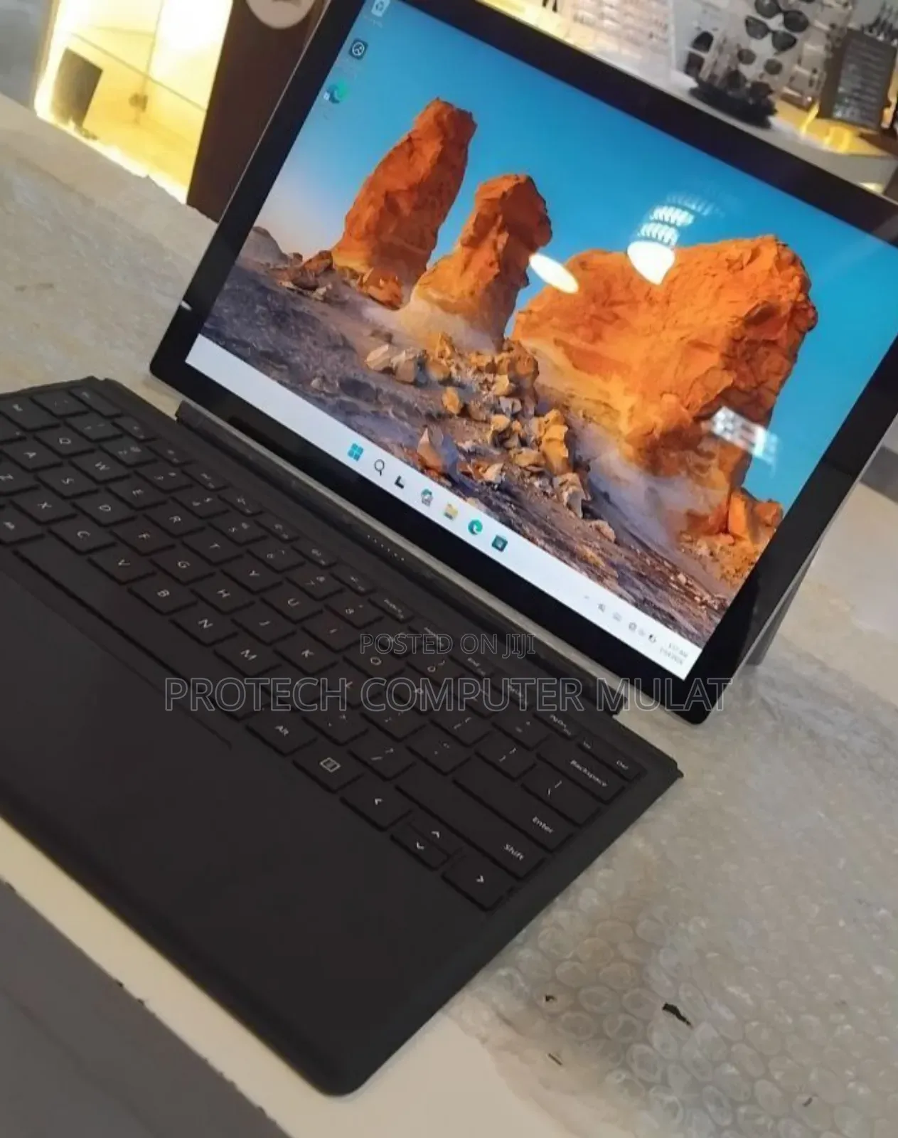 New Laptop Microsoft Surface Pro 7 16GB Intel Core I7 SSD 256GB