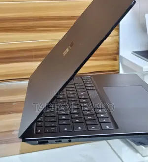 New Laptop Microsoft Surface 16GB Intel Core I7 SSD 256GB