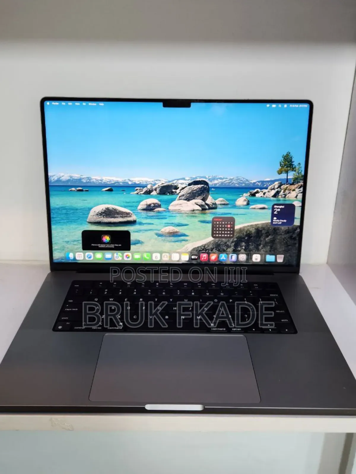 New Laptop Apple MacBook Pro M1 16GB Apple M1 Pro SSD 512GB