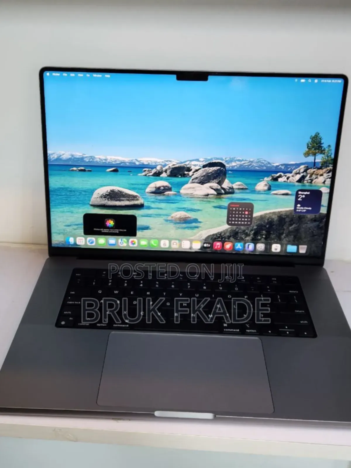 New Laptop Apple MacBook Pro M1 16GB Apple M1 Pro SSD 512GB