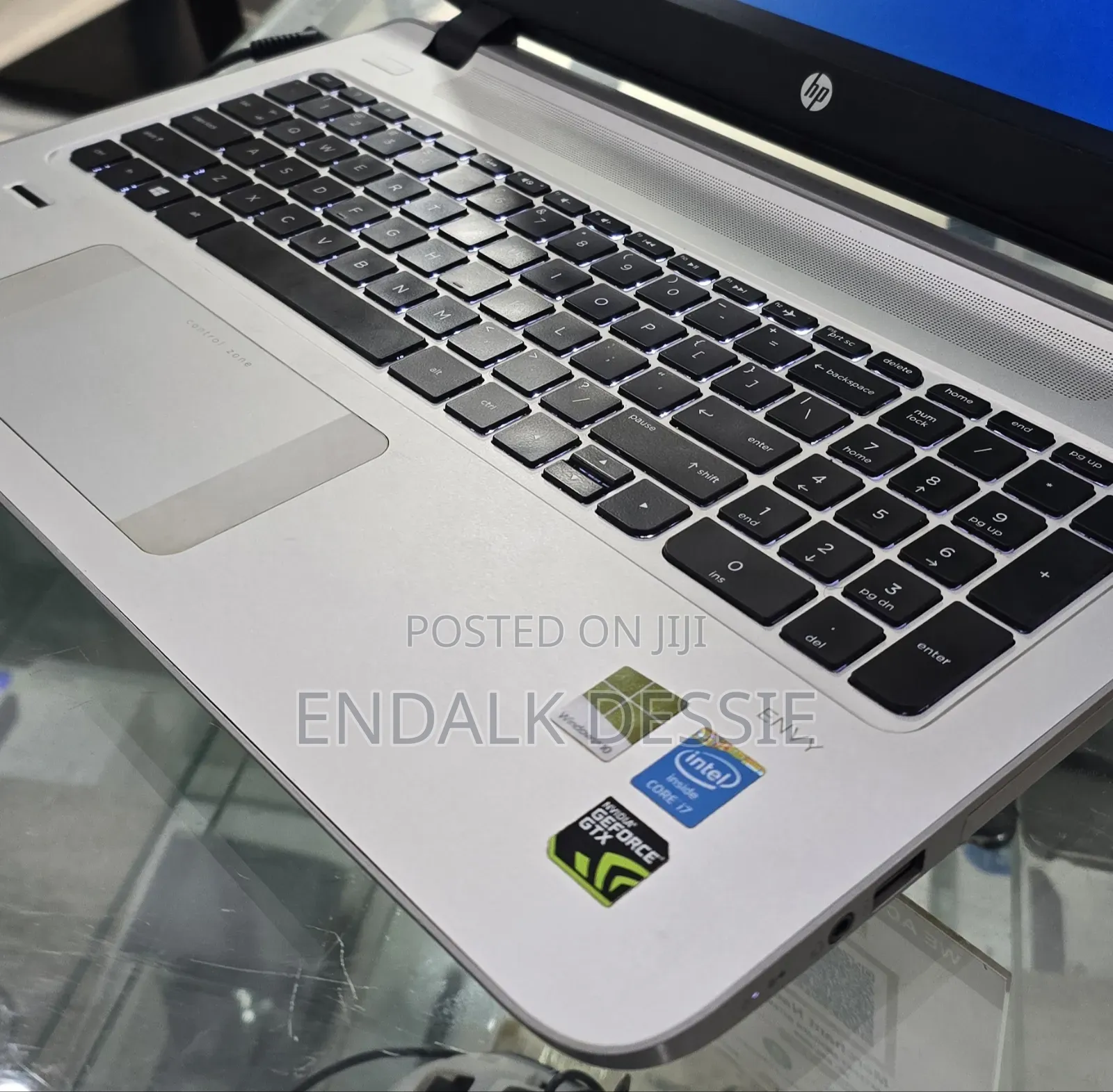 New Laptop HP Envy 15 8GB Intel Core I7 HDD 1T