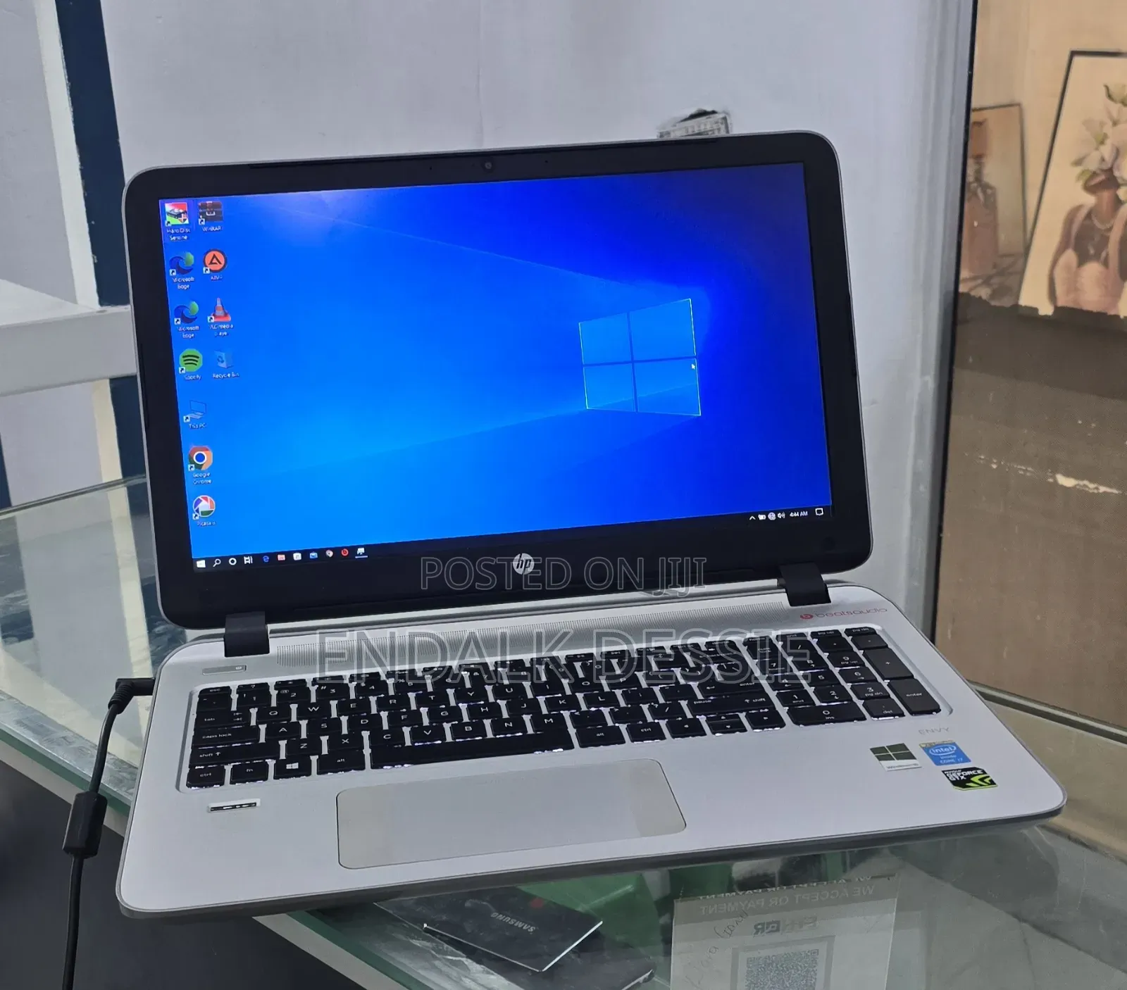 New Laptop HP Envy 15 8GB Intel Core I7 HDD 1T