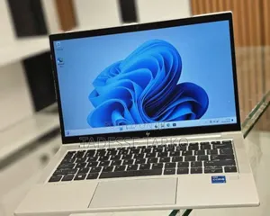 New Laptop HP EliteBook 830 G8 16GB Intel Core I7 SSD 512GB