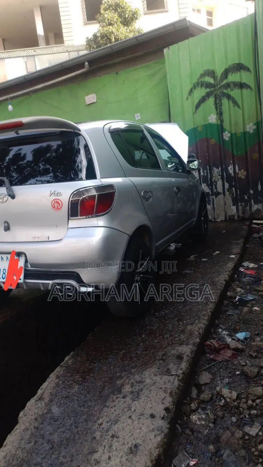 Toyota Vitz 2001 Silver