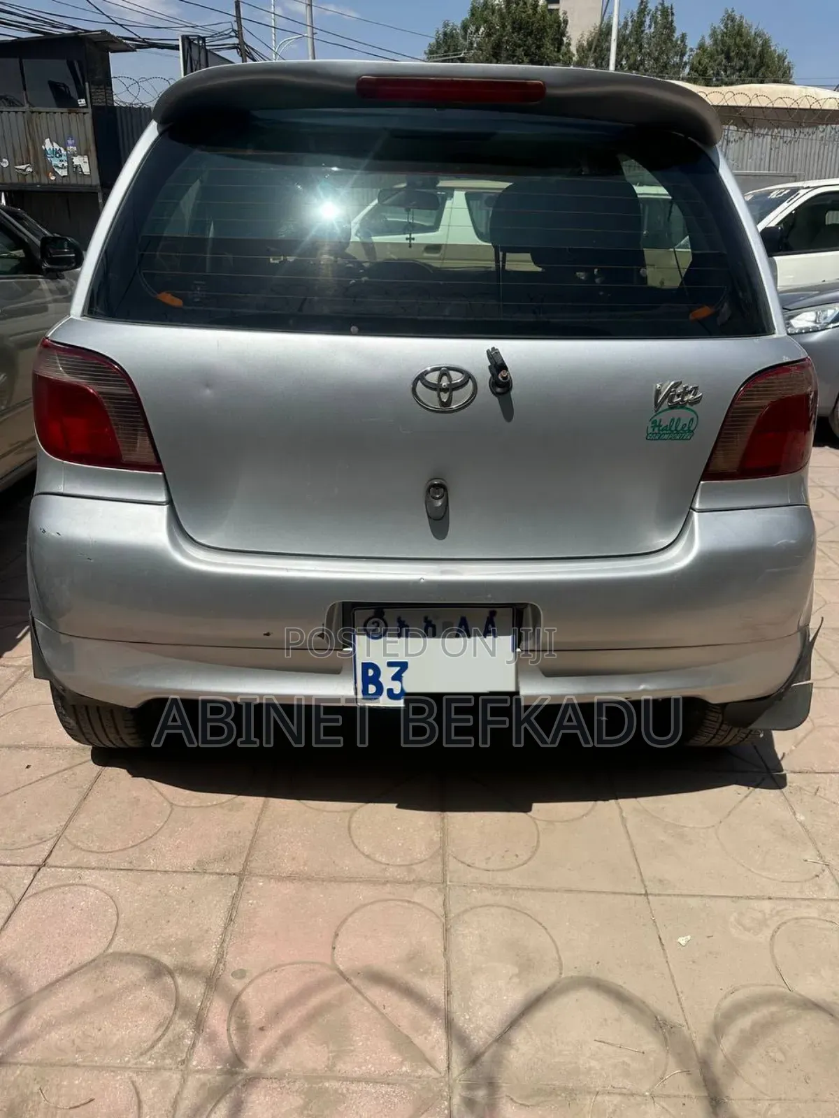 Toyota Vitz 2001 Silver
