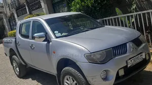 Mitsubishi L200 2008 Silver
