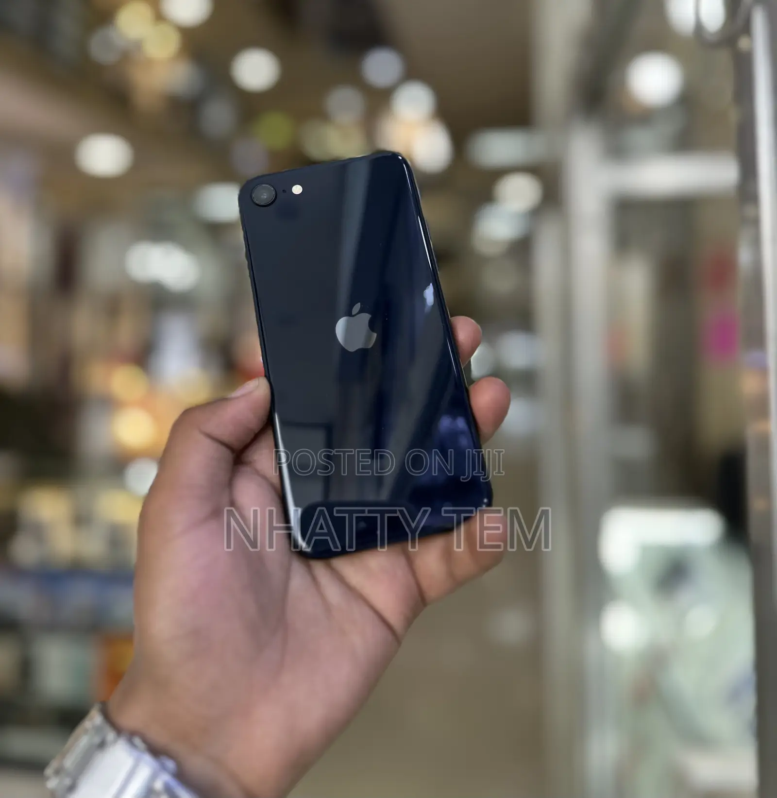 Apple iPhone SE (2022) 64 GB Black