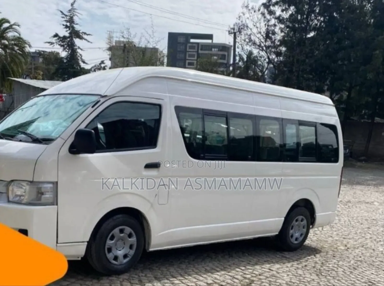 Toyota HiAce 2012 White