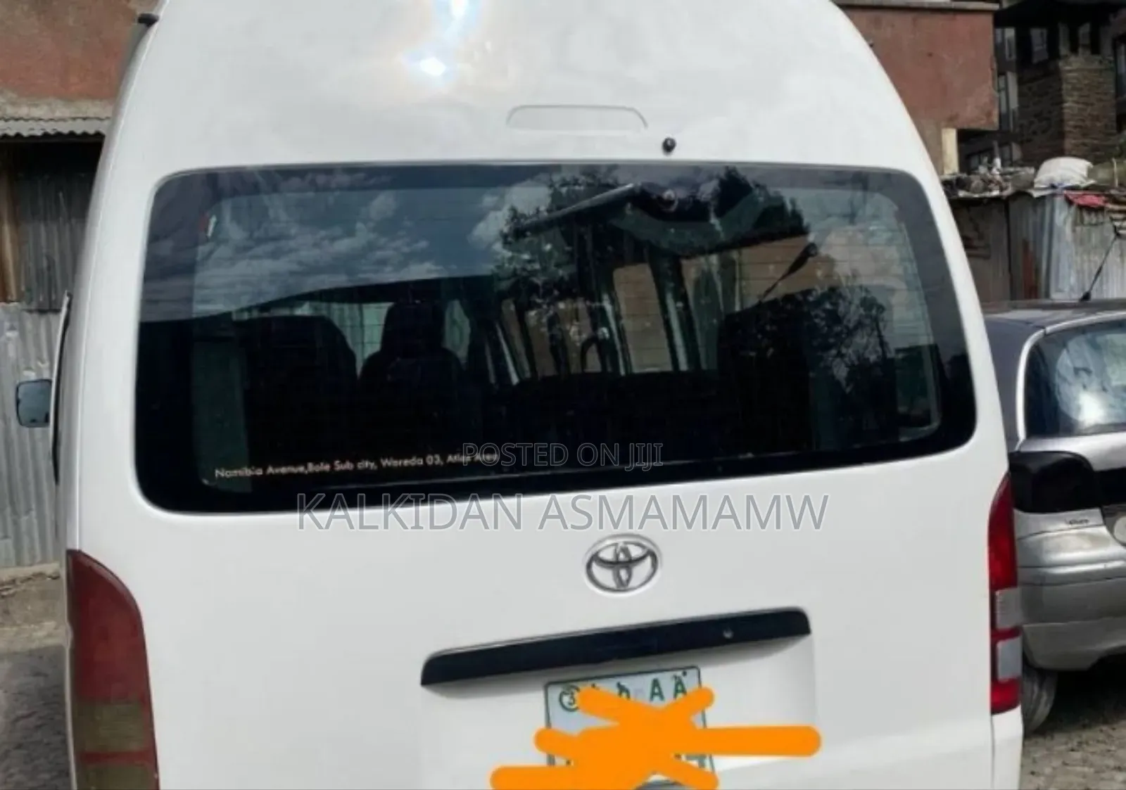 Toyota HiAce 2012 White