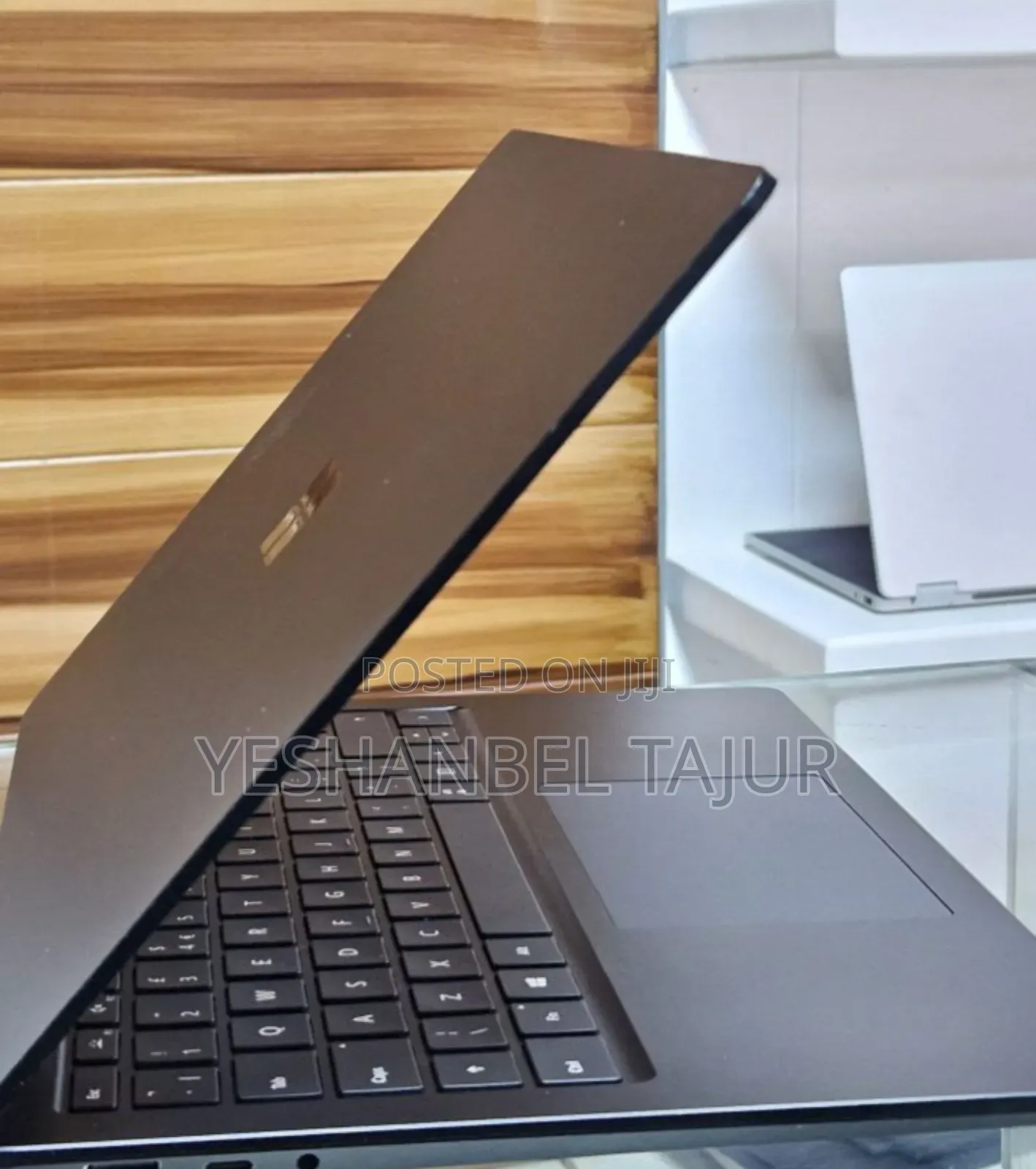 New Laptop Microsoft Surface 16GB Intel Core I7 SSD 256GB