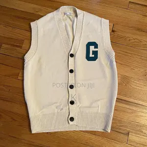 Zara White V-neck Sweater Vest