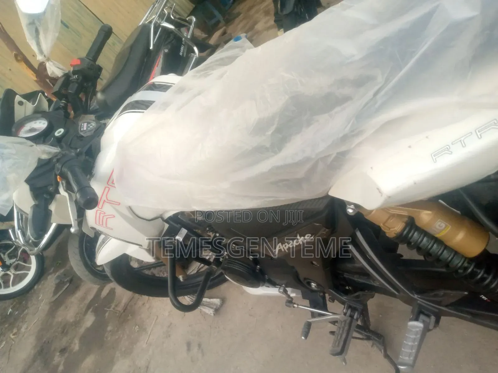 New TVS Apache 180 RTR 2024 White