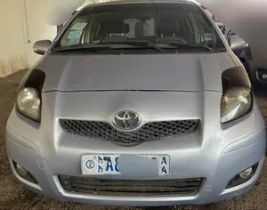 Toyota Yaris 2009 Pink