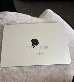 New Laptop Apple Macbook Pro 2025 M5 14-Inch 16GB Apple M5 SSD 512GB