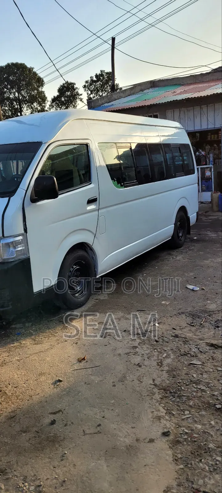 The 2014 Highroof Needs a Service.