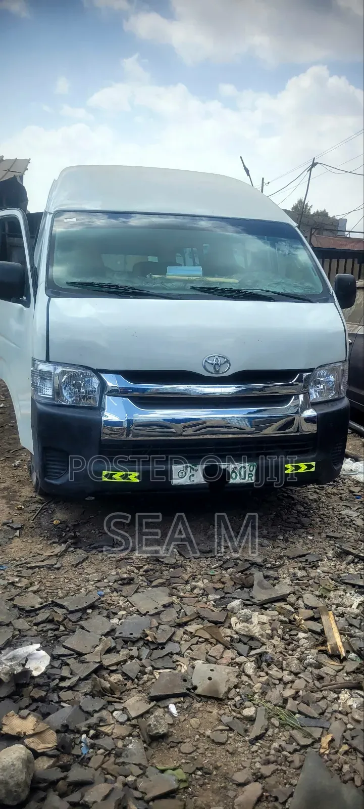 The 2014 Highroof Needs a Service.