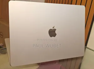 New Laptop Apple MacBook Air 2022 M2 8GB Apple M3 Max SSD 256GB